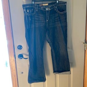 Big Star Capri Jeans.  Size 36.  Maddie Mid-Rise Style.  Excellent Condition!
